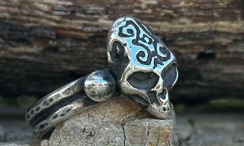 Alien Skull ring