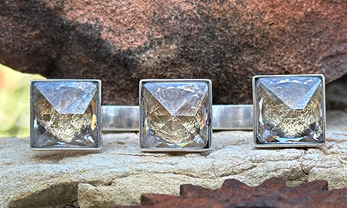 Pyramid 3cap ~ Gold tone