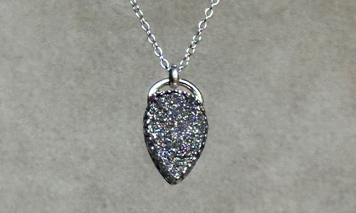 Druzy Quartz necklace (fine)