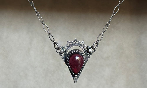 Garnet Chocker necklace