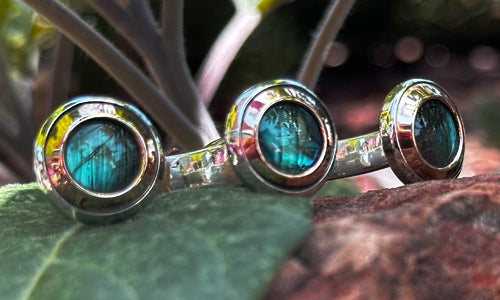 Golden Eye Labradorite 3cap