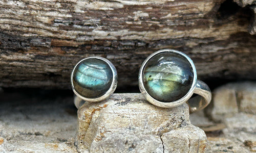Green labradorite 2cap (XL)