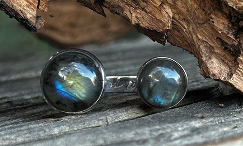 "Inclusions" Labradorite 2cap