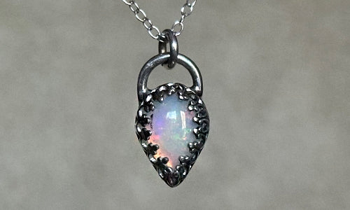 Mini Opal necklace