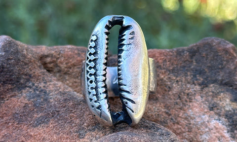 Silver Shell ring ~ Unisex