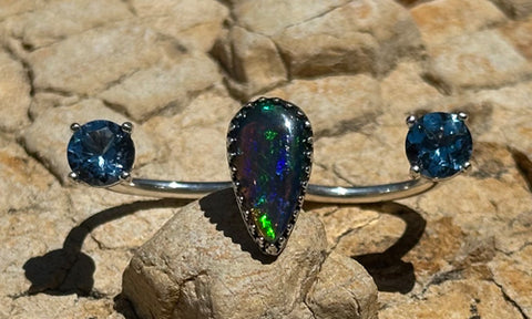 Large Blue Opal 3cap
