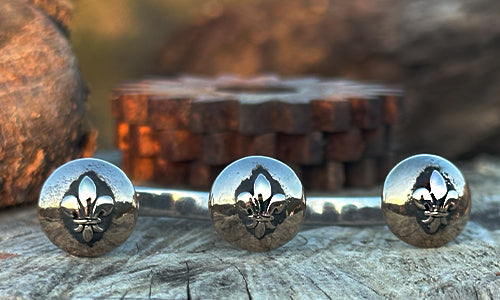 "Fleur de Lys" 3CAP ~ Brass