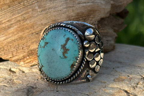 Nevada pebble ring