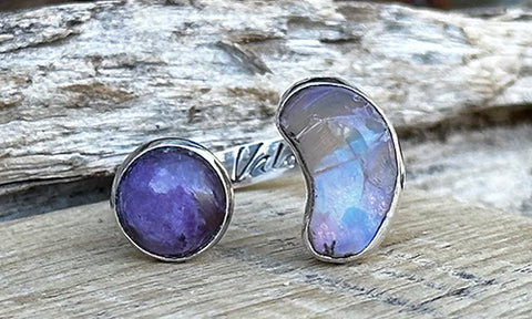 Opal / Charoite 2cap
