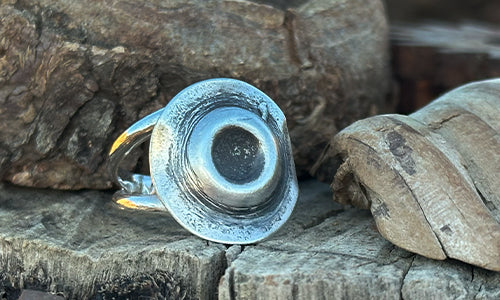 "Sunken" ring