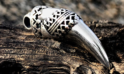 Bear claw amulet